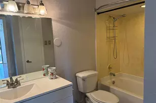 2822 S Bartell Dr, Houston, TX 77054 - Photo 14