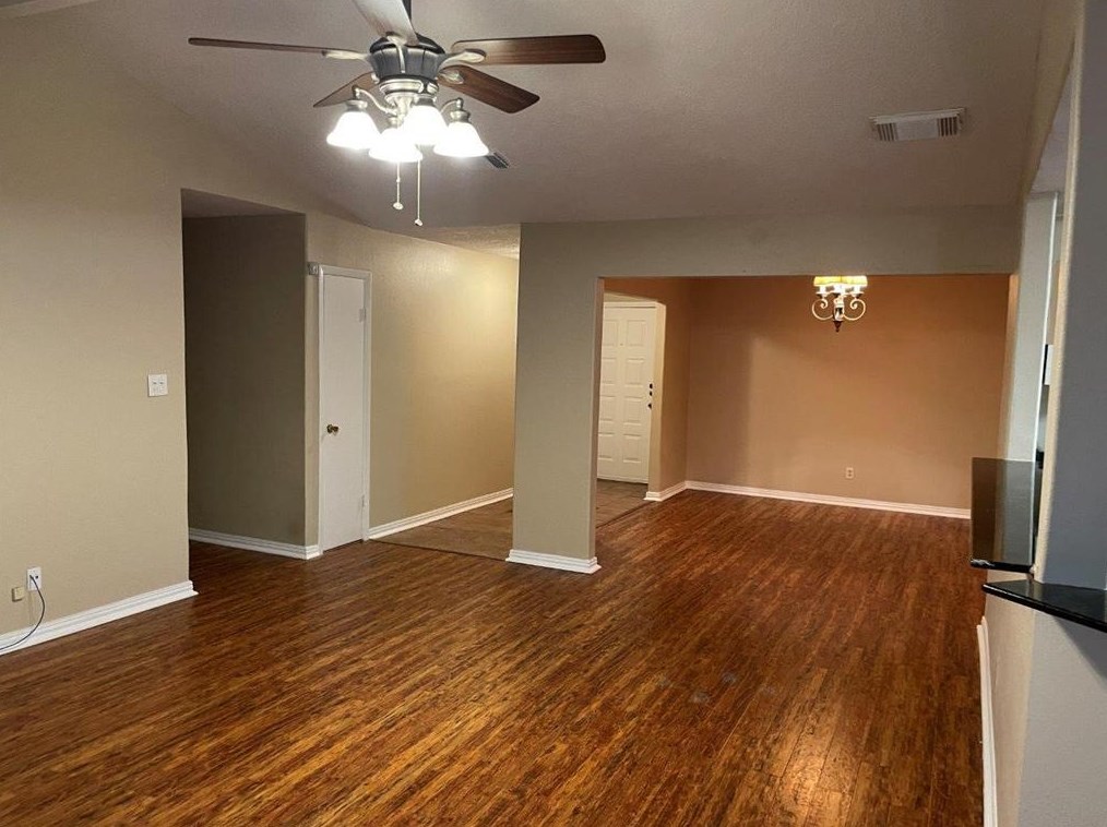25127 Tuckahoe Ln, Spring TX  77373-8009 exterior