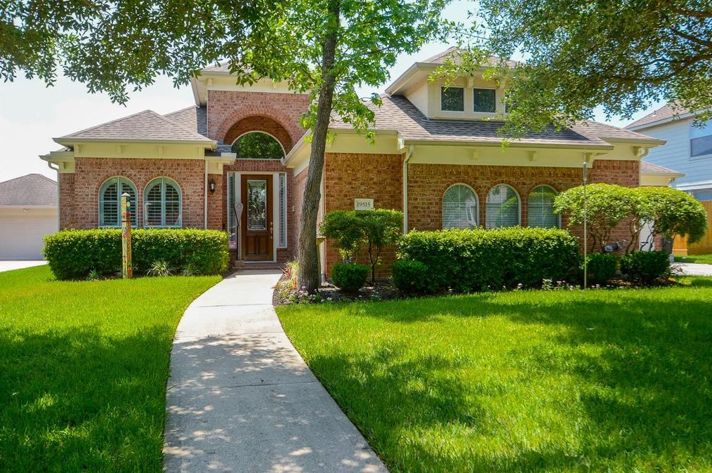 19515 Creek Bend Dr, Spring, TX 77388-3098