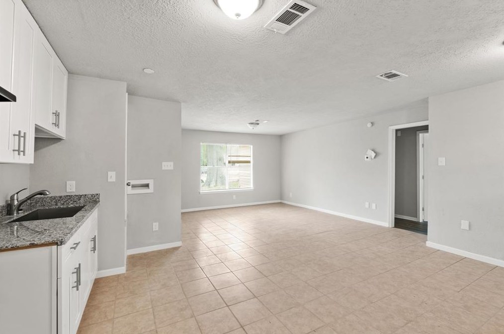 5418 Ridgeway Dr, Houston, TX 77033