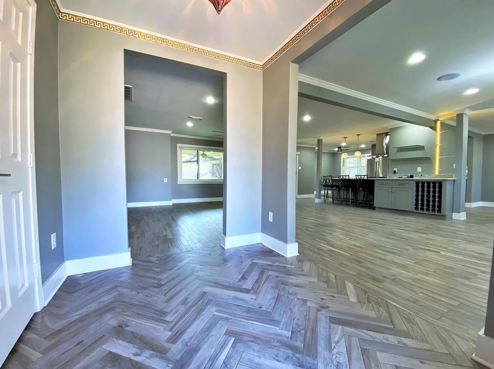 5351 Paisley St, Houston, TX 77096