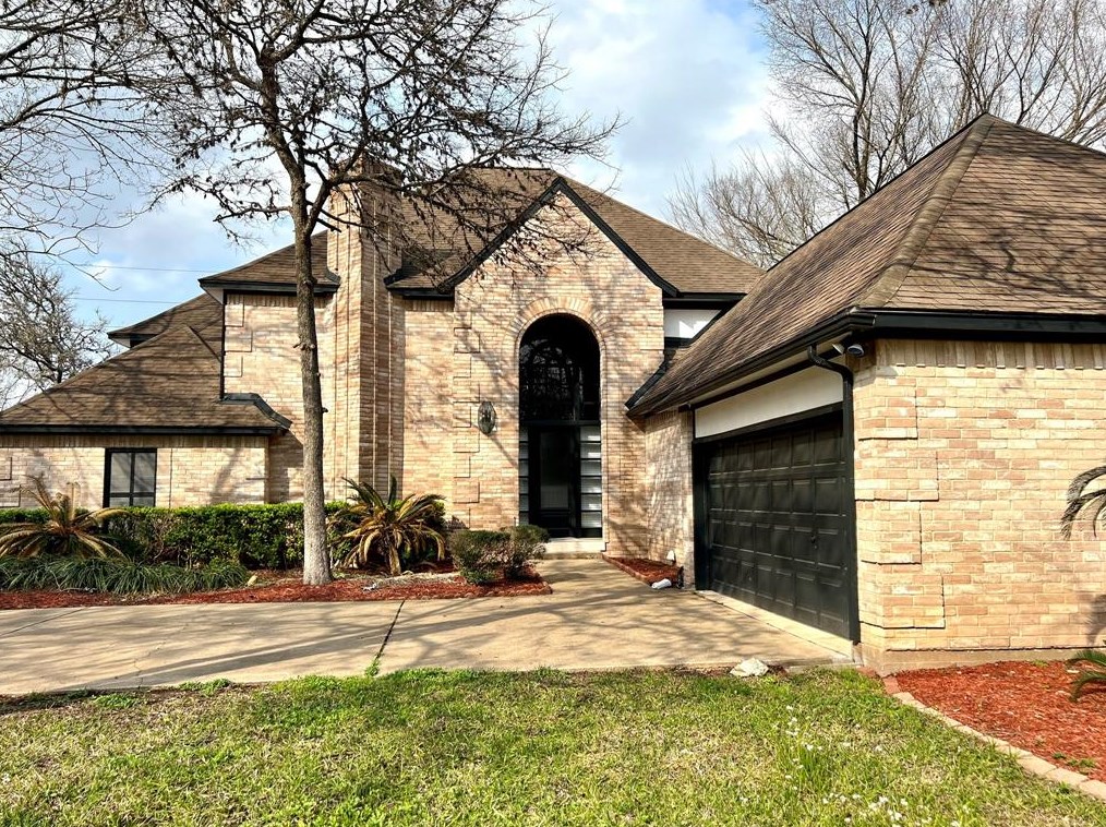 1626 S Hearthside Dr, Richmond, TX 77406