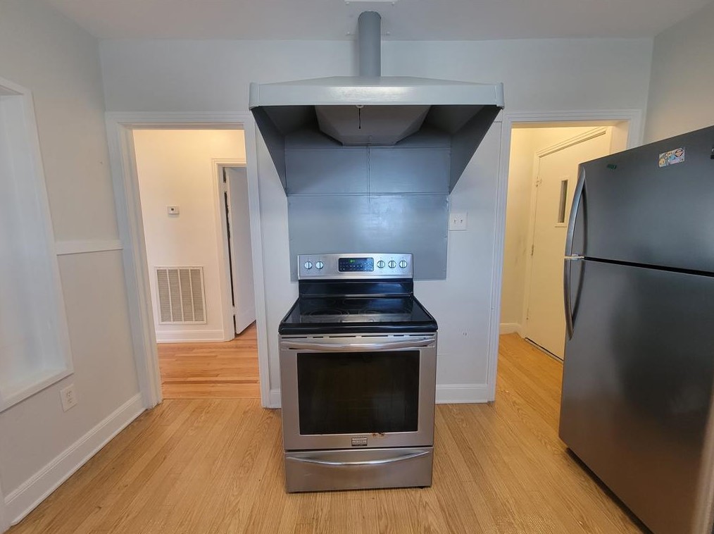 5223 Avenue, Galveston TX 77551-5640 exterior