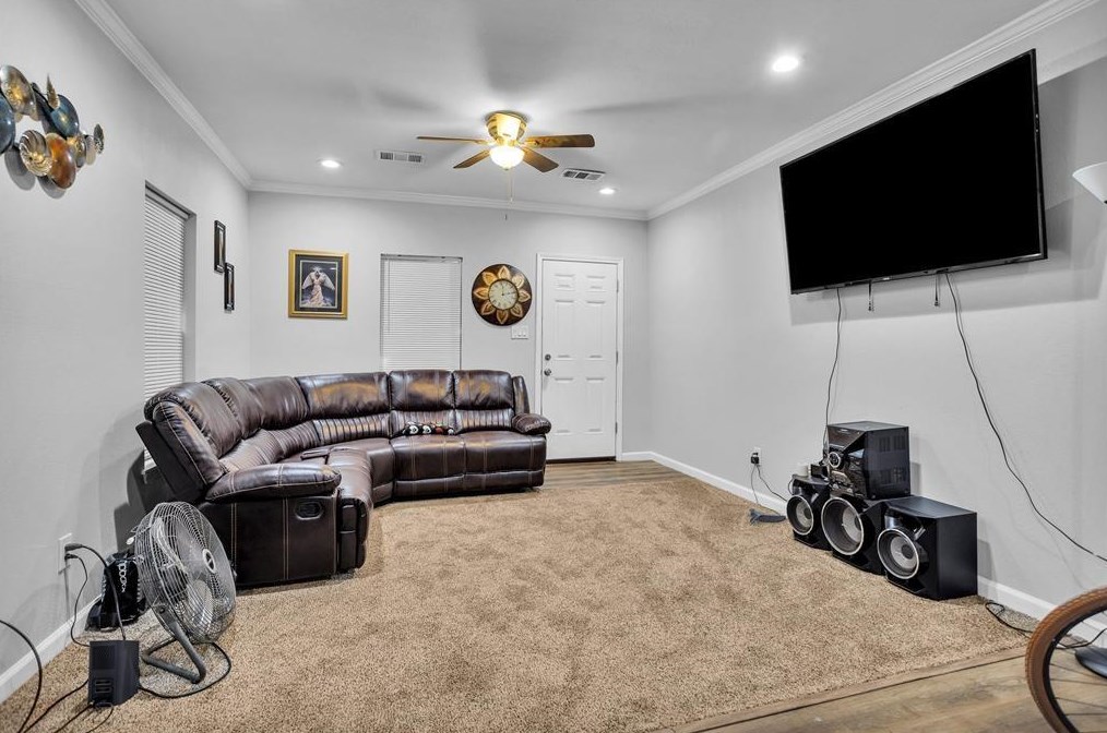 4126 Sayers St, Houston, TX 77026