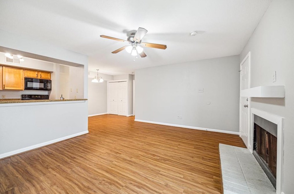 18617 Egret Bay Blvd Apt 1105, Houston, TX 77058