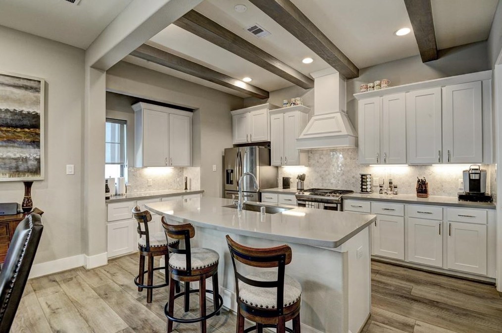 1218 W 25th St, Houston, TX 77009