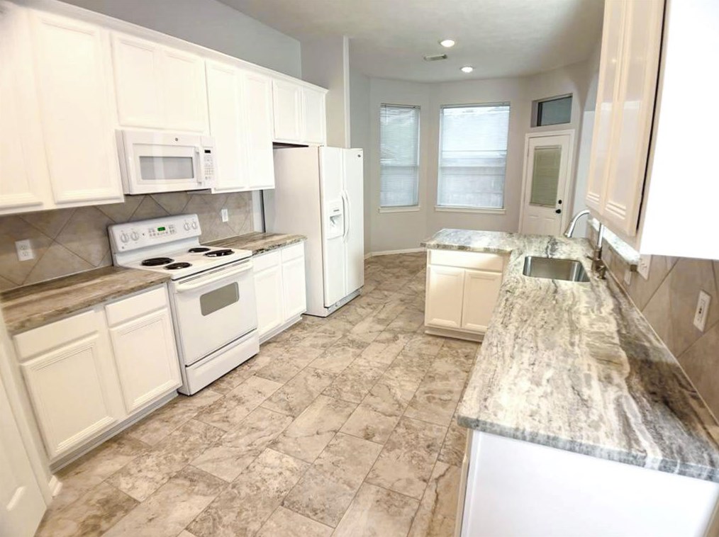 7011 Mira Blossom Dr, Humble TX 77346-3368 exterior