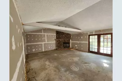 422 Texla Road, Vidor, TX 77662 - Photo 2