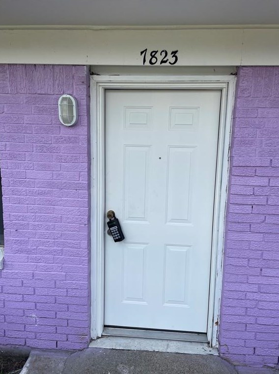 7823 Glass St, Houston, TX 77016