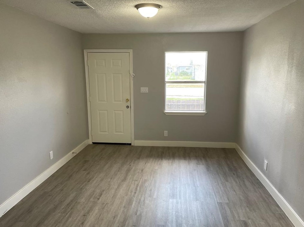 7823 Glass St, Houston TX  77016-6244 exterior