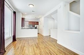 1931 Summer St, Houston, TX 77007-3953
