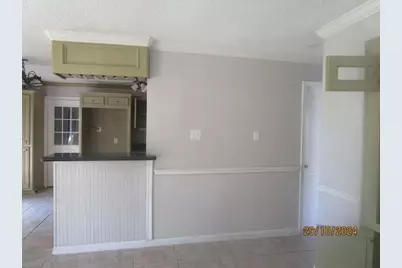 601 N 12th Street, La Porte, TX 77571 - Photo 4