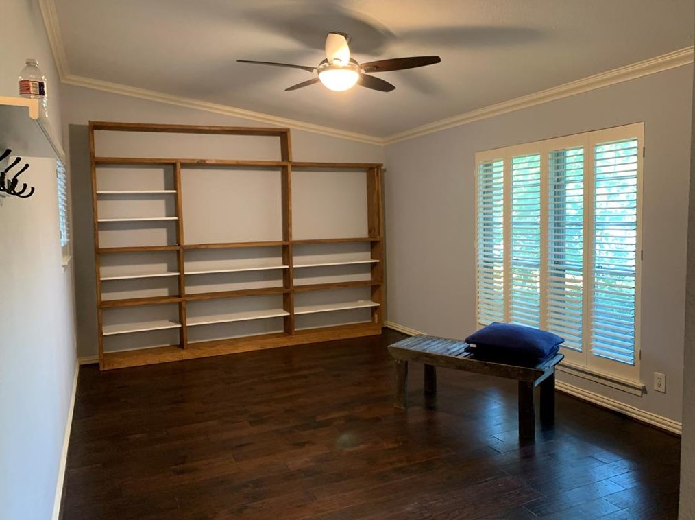 2005 Shadowdale Dr, Houston TX  77043-2620 exterior