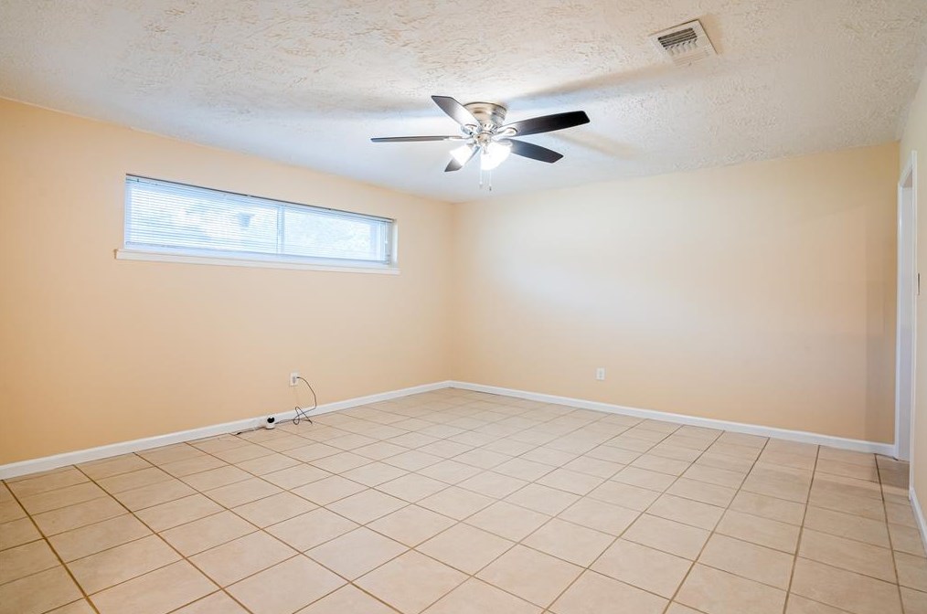 11610 Ensbrook Dr, Houston TX  77099-4705 exterior