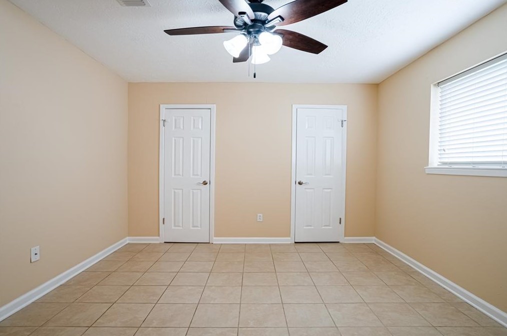 11610 Ensbrook Dr, Houston TX  77099-4705 exterior