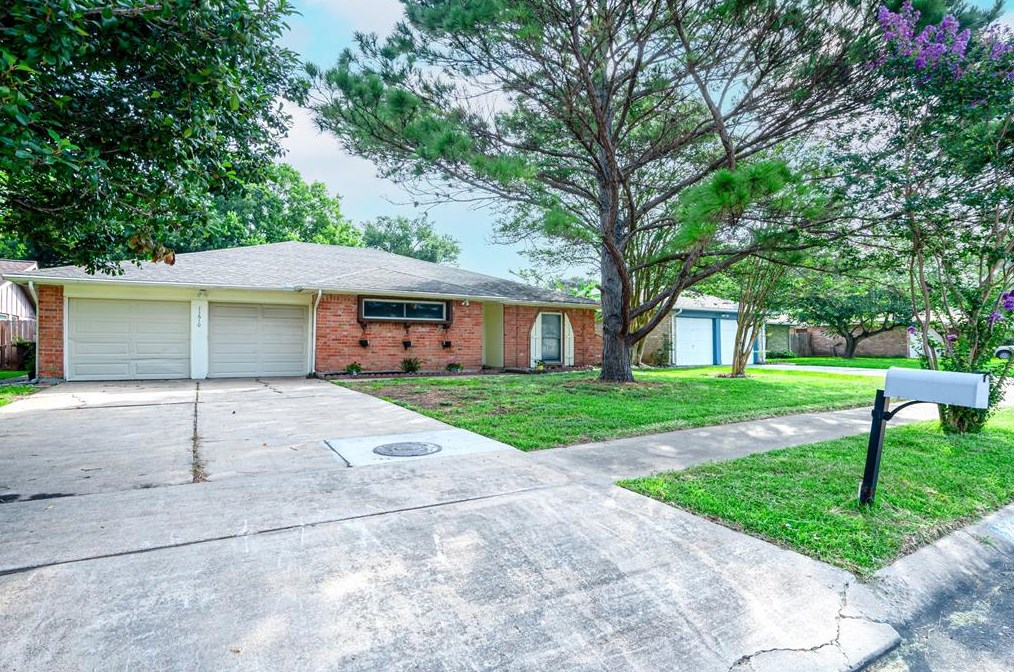 11610 Ensbrook Dr, Houston TX  77099-4705 exterior