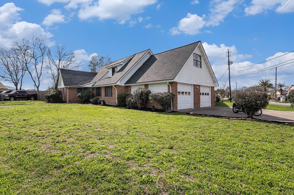 1302 15th St, South Houston, TX 77587