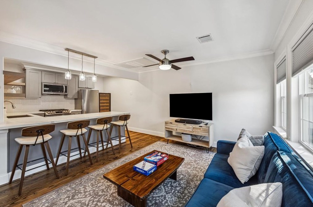 3501 Oak Rdg St, Houston TX  77009-6016 exterior