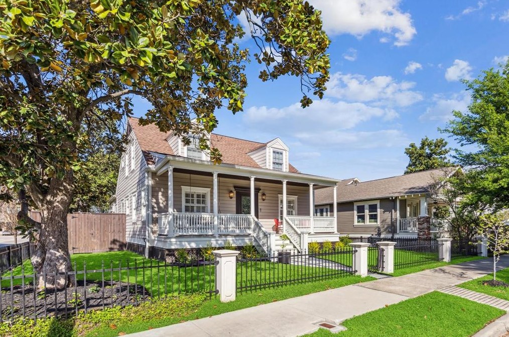 3501 Oak Rdg St, Houston TX  77009-6016 exterior