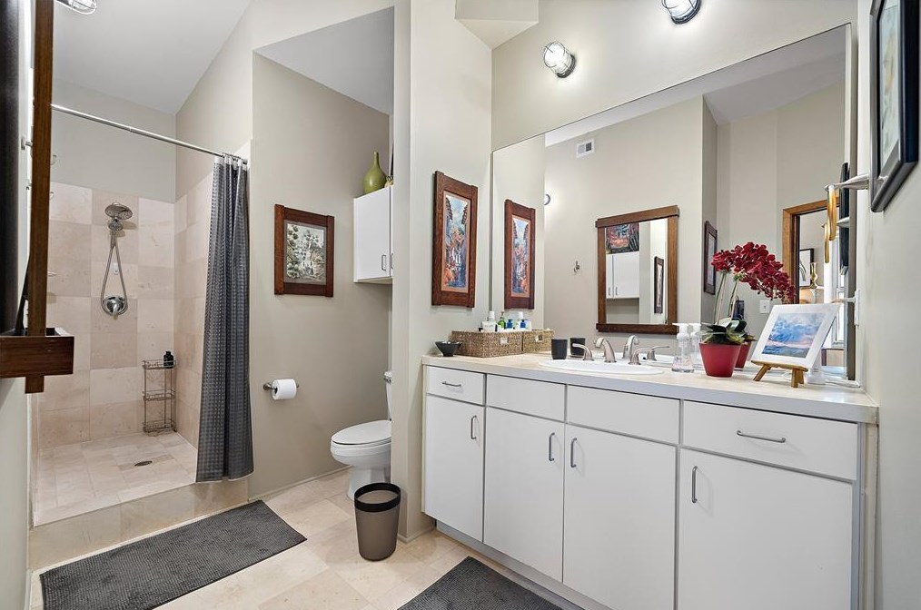 705 Main St #710, Houston, TX 77002