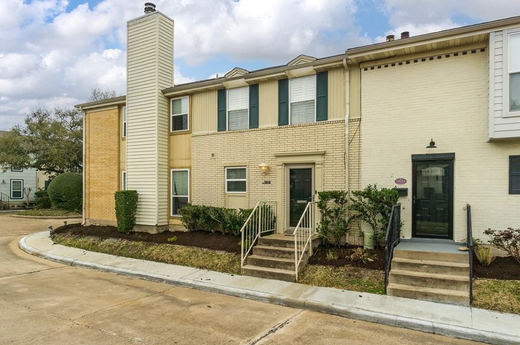 18105 Heritage Ln # 8105, Houston, TX