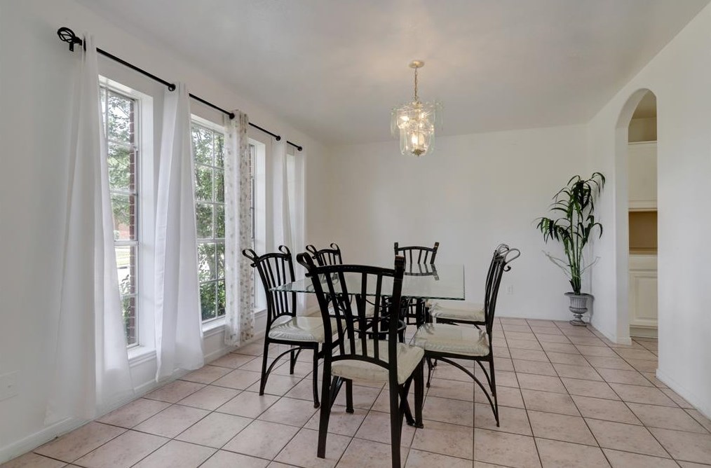 9414 Worfield Ct, Sugar Land TX exterior