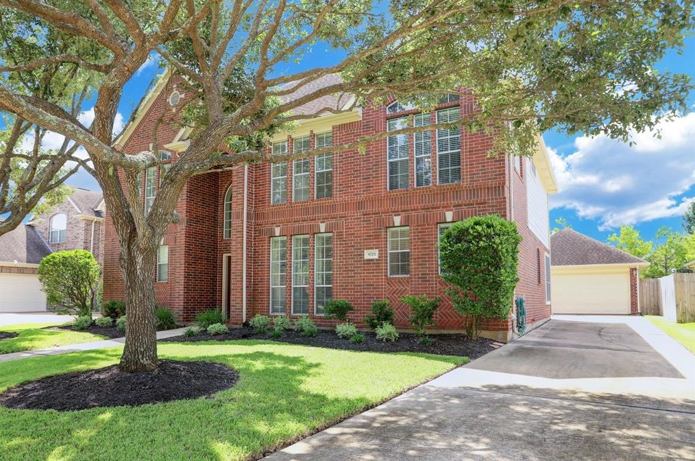9715 Parmer Ct, Houston, TX 77064-8821
