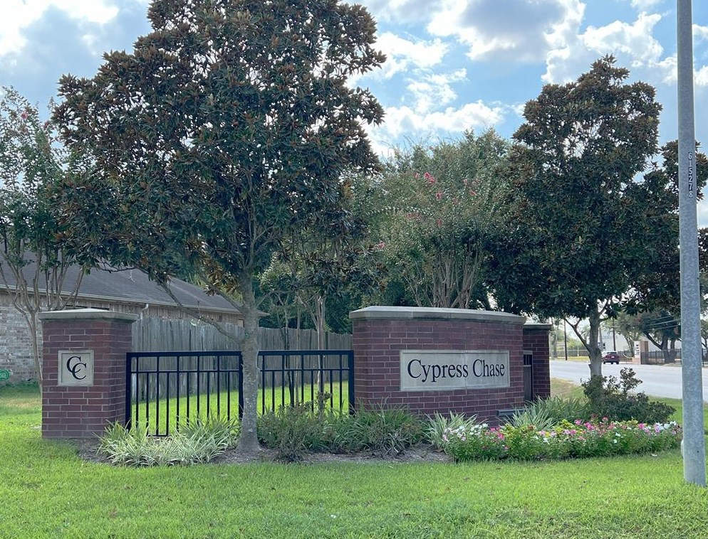 11827 Edenstone Dr, Cypress, TX 77429