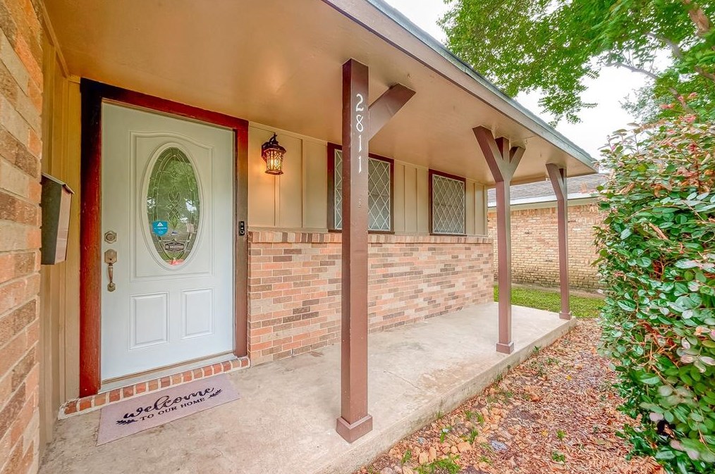 2811 Blueberry Ln, Pasadena TX 77502-5446 exterior