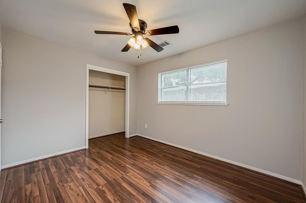 2811 Blueberry Ln, Pasadena TX 77502-5446 exterior