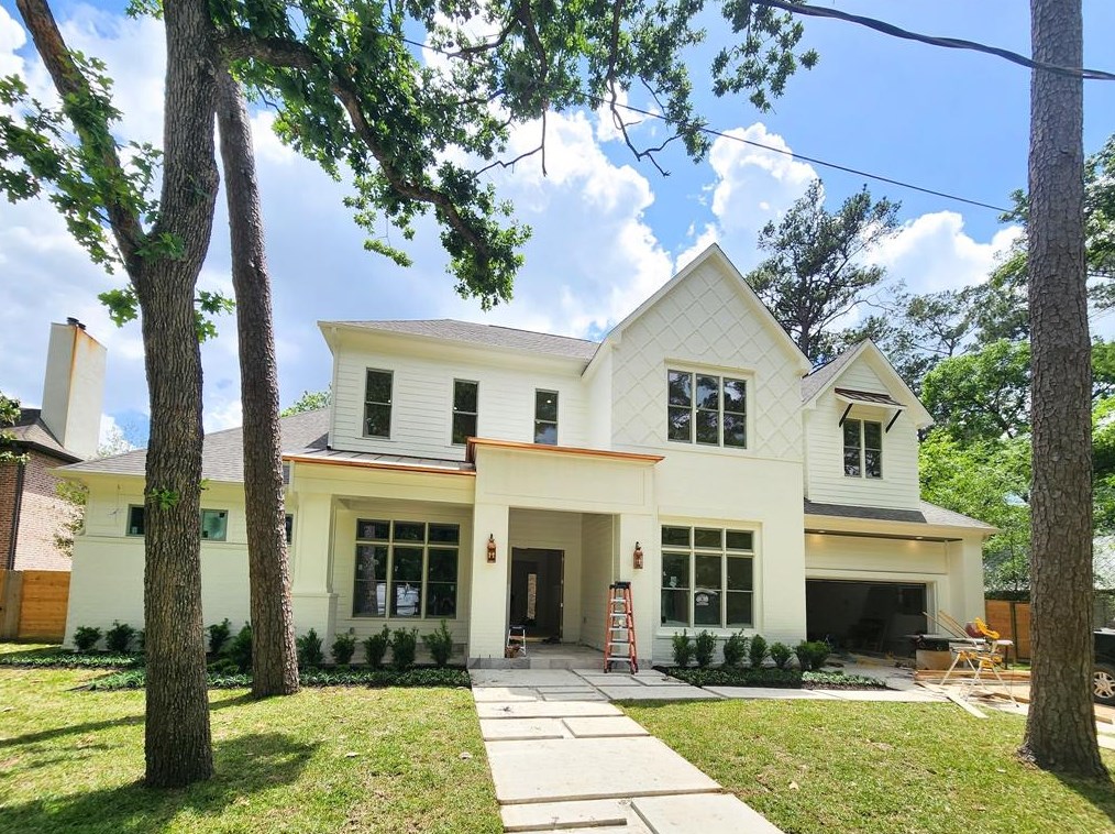 8407 Burkhart Rd, Houston, TX 77055-7541
