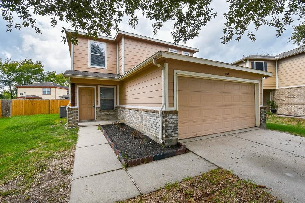 2034 Adobe Stone Dr, Humble, TX 77396