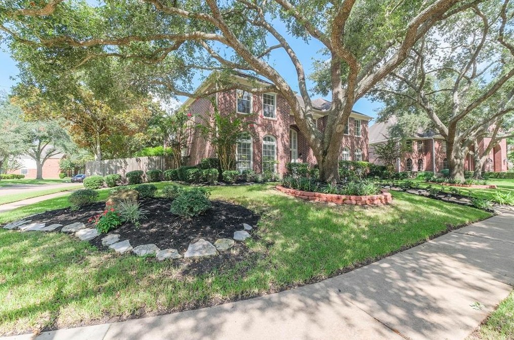 4610 Andover Ct, Sugar Land, TX 77479
