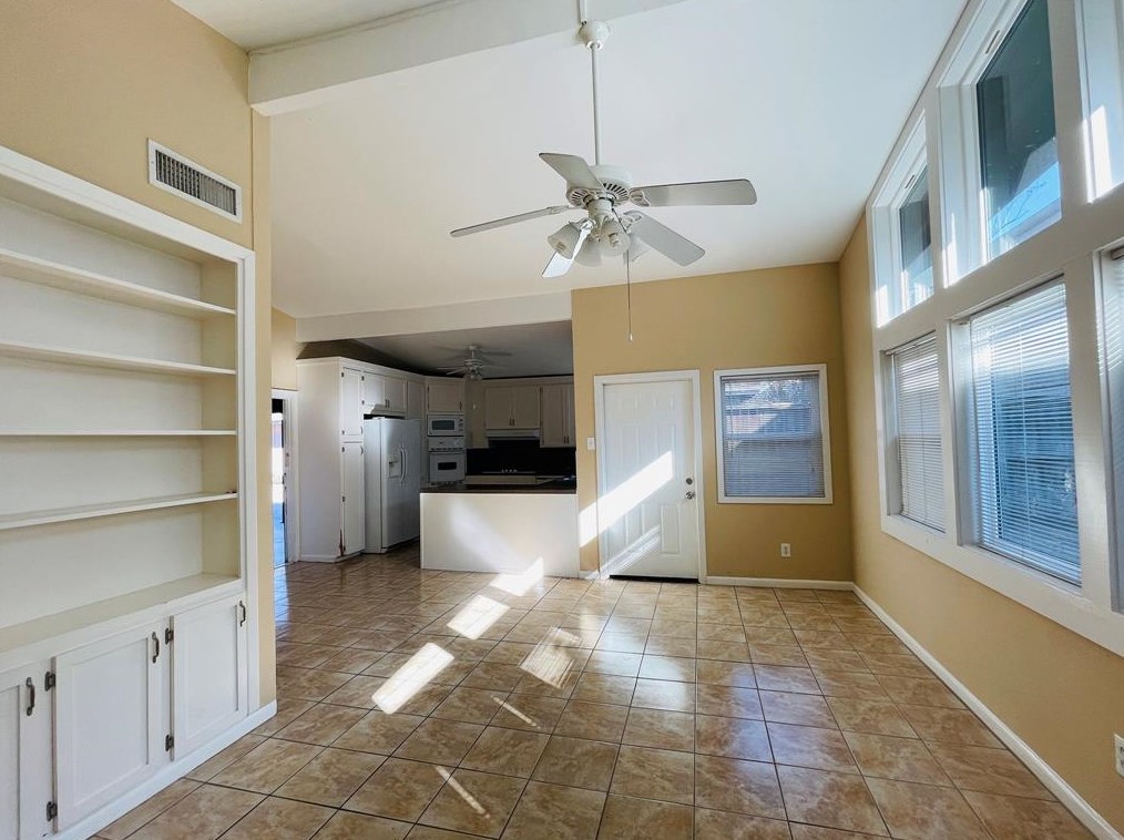 4737 Merwin St, Houston, TX 77027