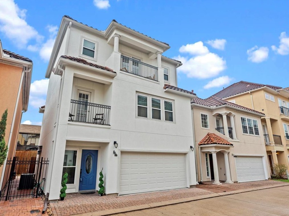 5931 Turtle Beach Ln, Houston, TX 77036-4528