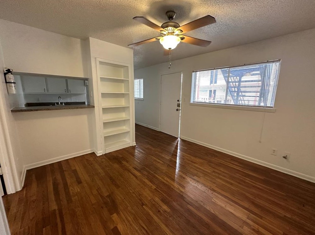 4921 Crawford St #18, Houston, TX 77004