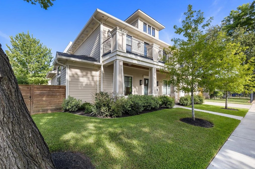 2314 Ashland St, Houston, TX 77008-2039