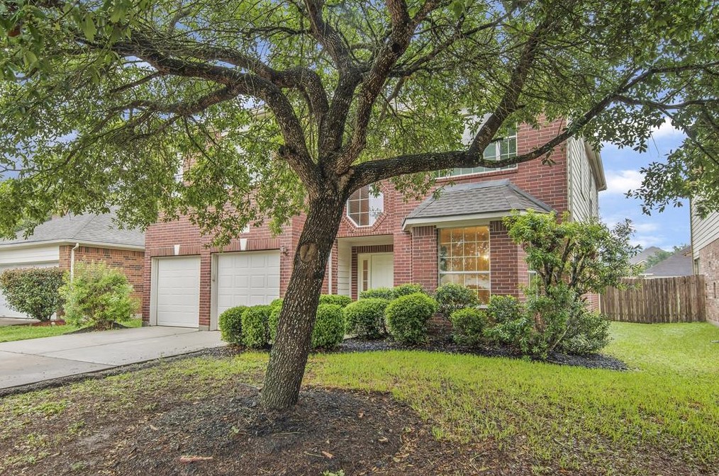 2907 Acacia Fair Ln, Fresno, TX 77545