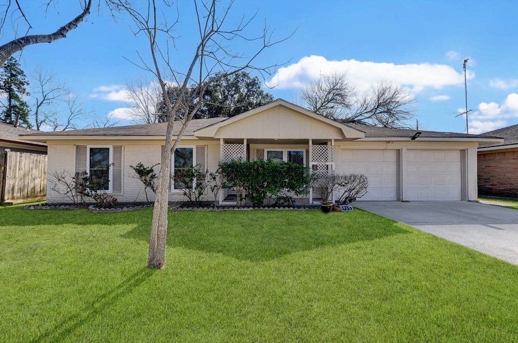 5635 Oakham St, Houston, TX 77085