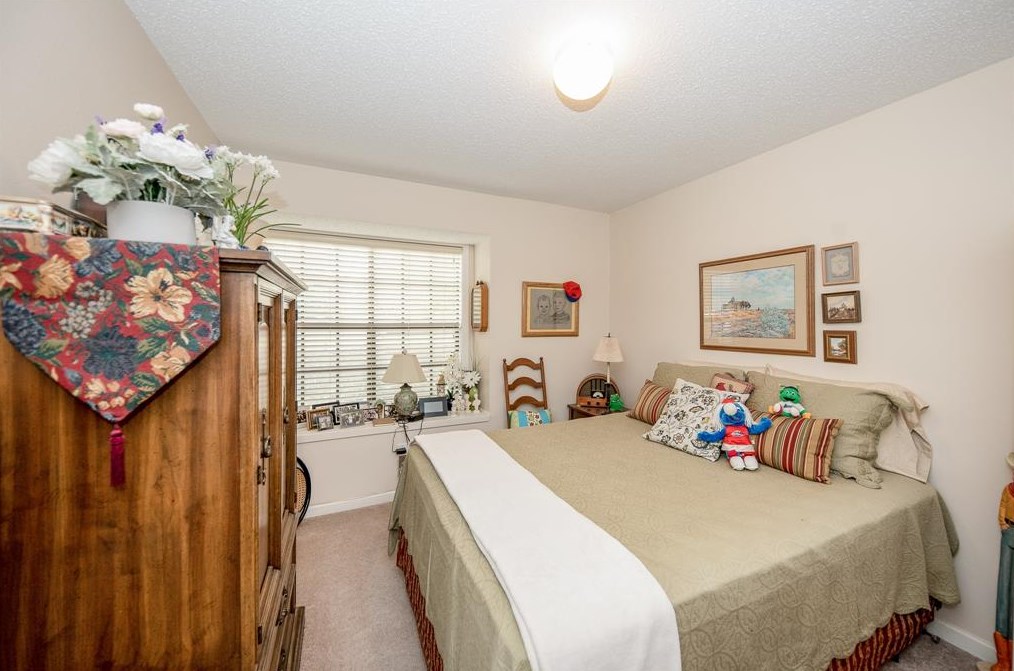 1919 Vinces Brg, Sugar Land TX 77478-4255 exterior