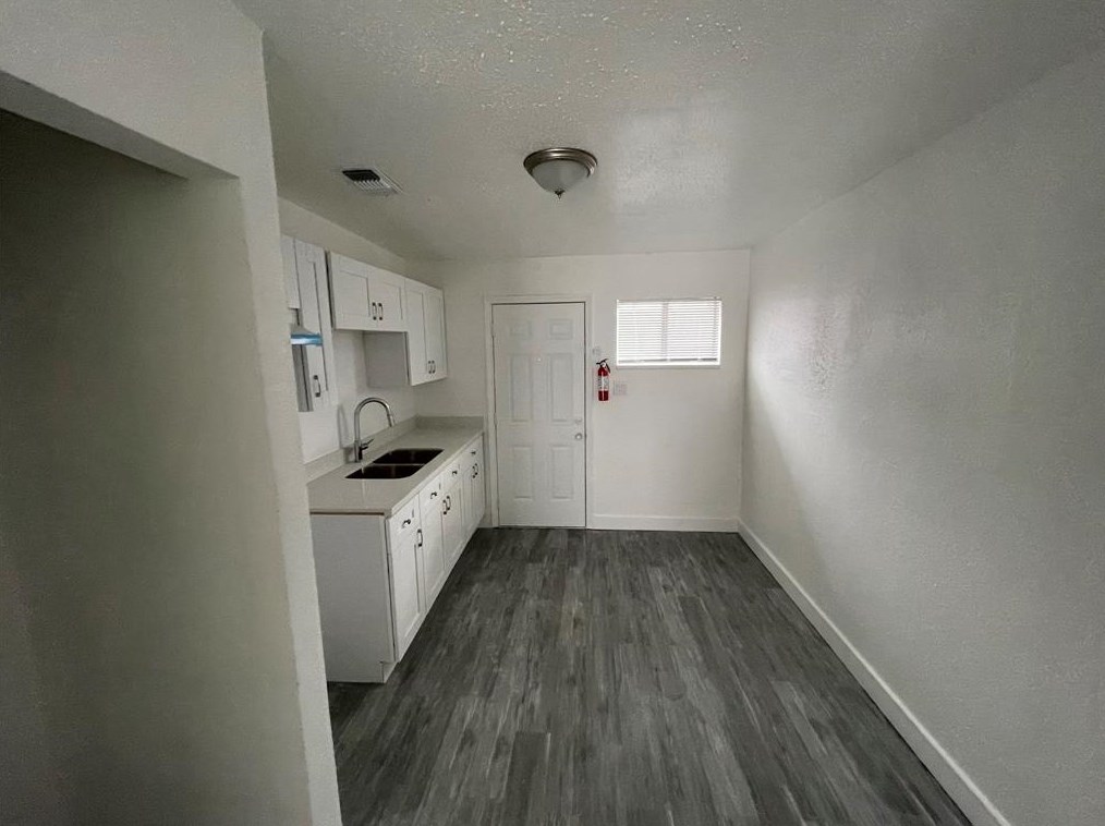 7819 Glass St, Houston TX  77016-6244 exterior