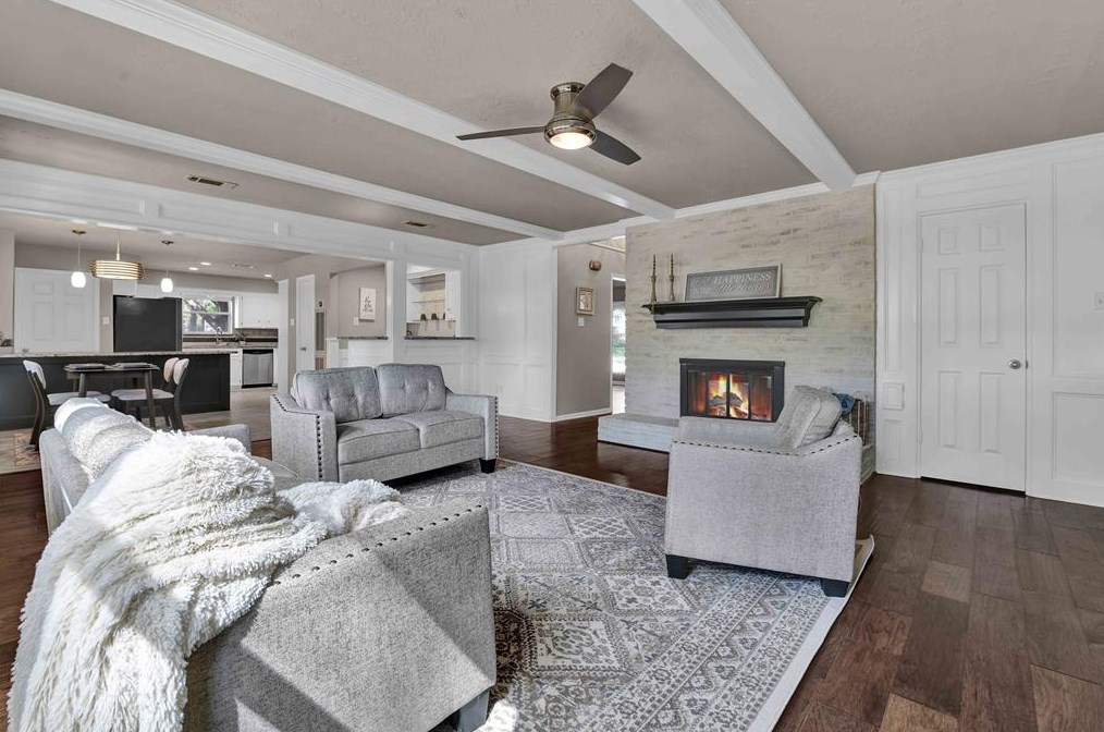 3131 Flaming Candle Dr, Spring, TX 77388-5834