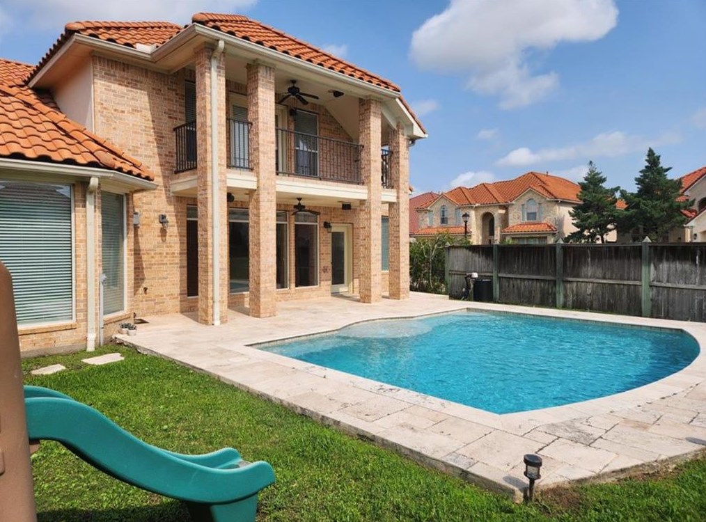 1111 Villa Bergamo Ct, Houston, TX 77094-1281