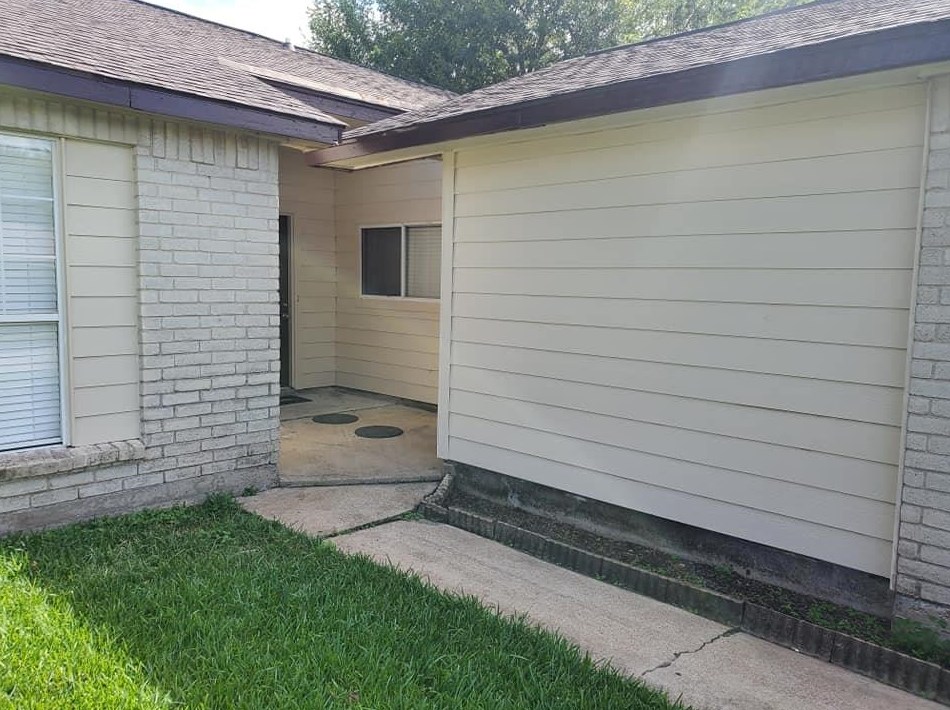 10023 Towne Mist Dr, Sugar Land TX  77498-1467 exterior