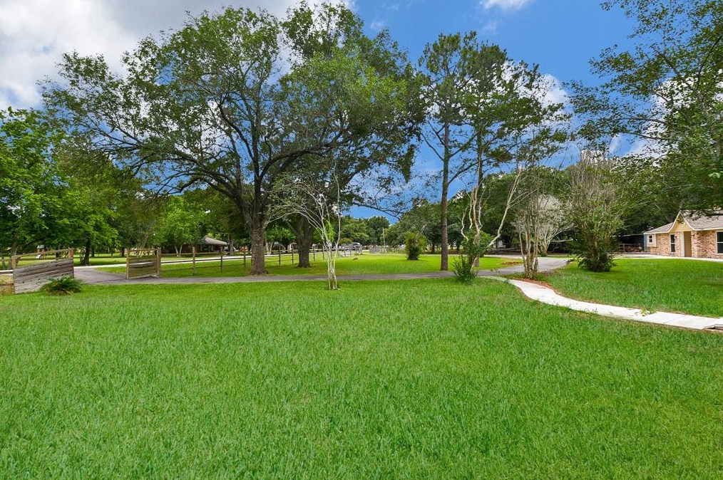 7906 Leroy Rd, Richmond, TX 77469
