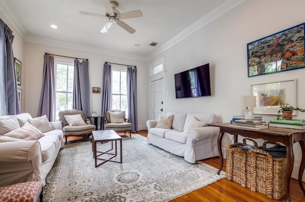 302 13 St, Houston TX  77008-7145 exterior