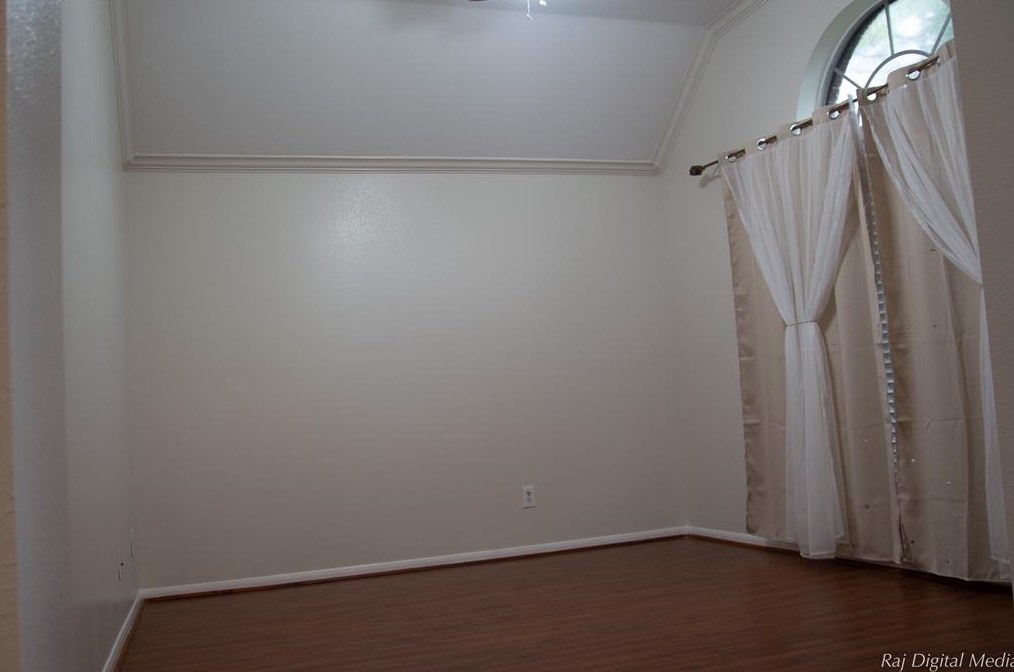 4918 Pinder Ln, Pearland, TX 77584