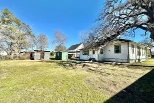 236 8th St, Somerville, TX 77879 - Photo 14