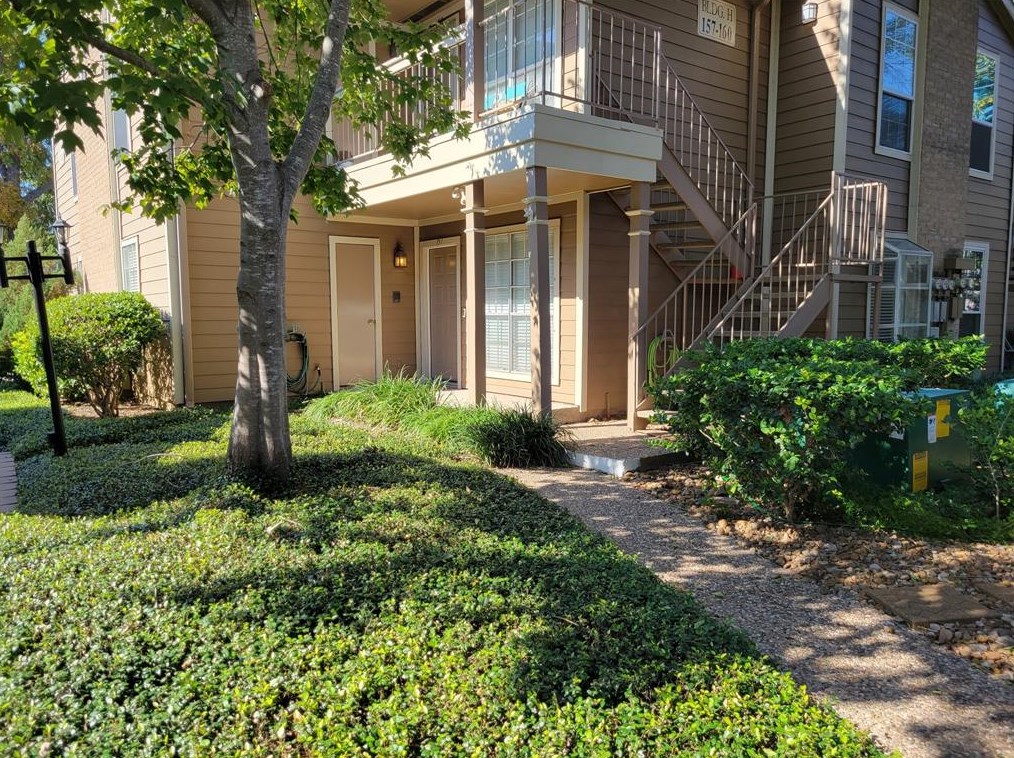 1880 White Oak Dr Apt 157, Houston, TX 77009