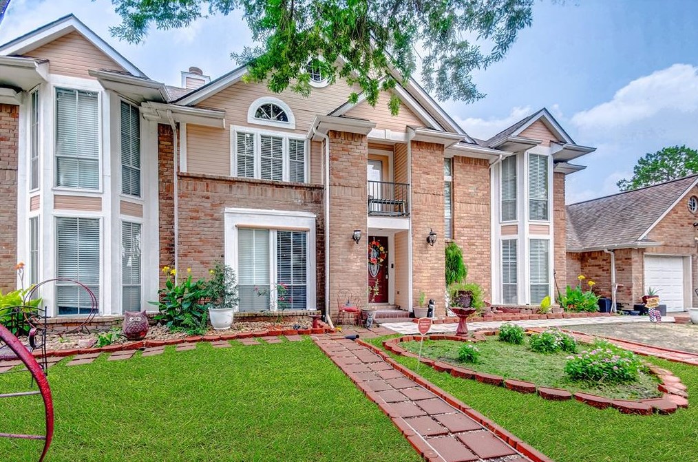 13051 Meadowline Dr, Houston, TX 77082-3516